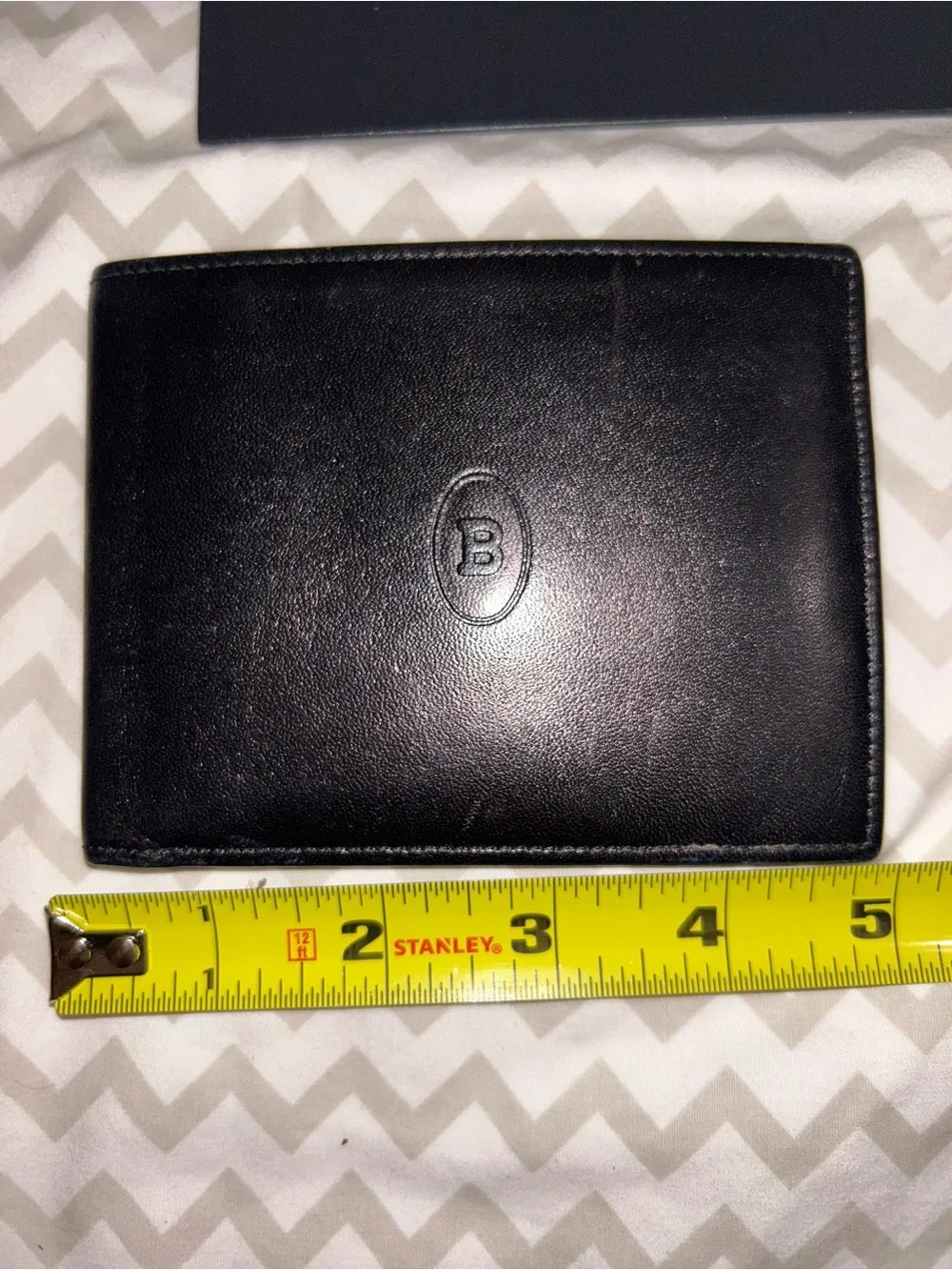 Bally Vintage Black Leather Men's Bifold Wallet with Embossed 'B'